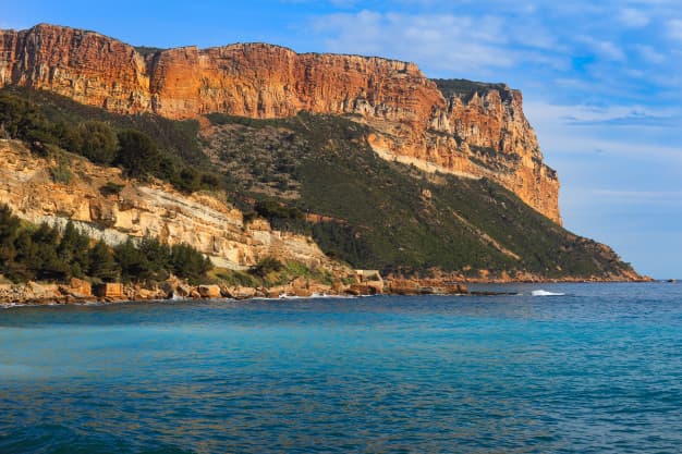 calanques-de-marseille-cassis-south-france_109442-1.jpg