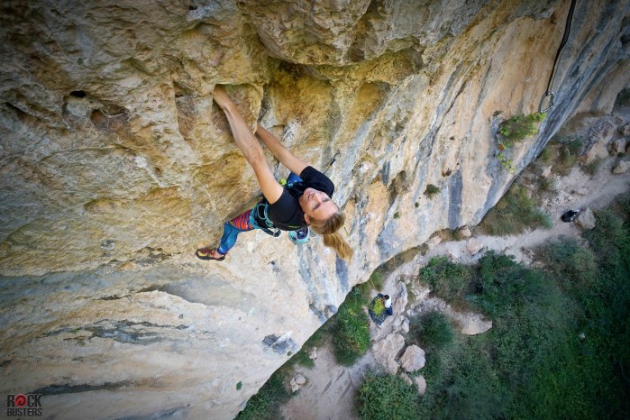 Linda Nido Amoroso 7b+ Sella 2022 rockbusters.net.jpg